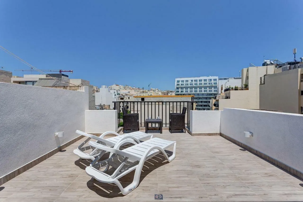 Cosy 1Br Penthouse With Terrace, Great Location Apartment Gzira